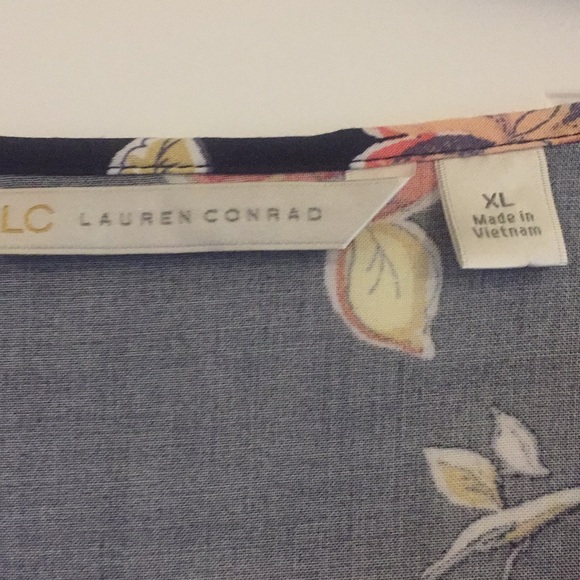 Dress - Lauren Conrad - Picture 5 of 8